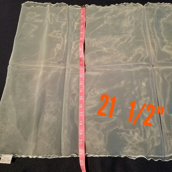 Organza Pull Thru Shawl - Picture 5 of 11